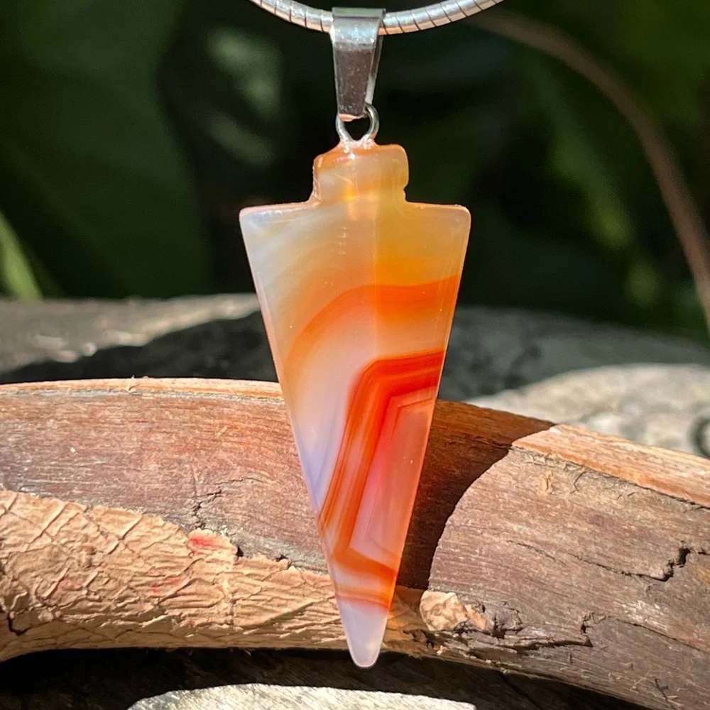 Stainless steel arrow head carnelian pendant‎